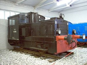 440px-German_light_diesel_locomotive_Köf_5750.jpg