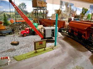 Предрамповый кран для разгрузки<br />различных грузов