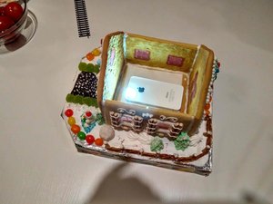 Сделана подсветка (светодиодик за пару сот долларов)