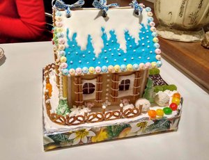 Придомовая территория очень ухожена