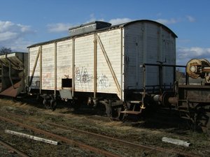 ein-alter-dr-weinkesselwagen-auch-auf-10021.jpg