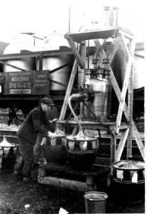 Интересное фото разгрузки кислоты