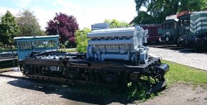 DSC_1218.JPG (843.8 Кіб) Переглянуто 6891 разів И моторная телега от него