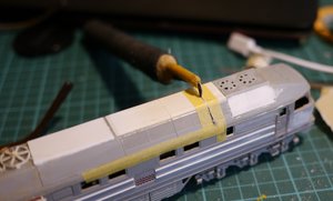 Вырезаю фрагмент крыши.