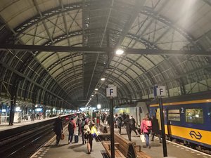 DSC_0584.JPG (977.87 Кіб) Переглянуто 1820 разів Одна из платформ...