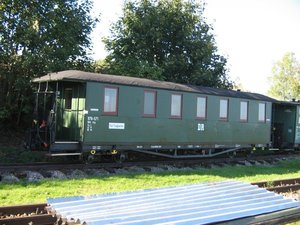 schmalspurpersonenwagen-kb4-mit-traglastenabteil-schoenheide-71798.jpg
