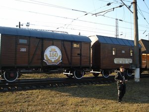 y_4eef4385.jpg