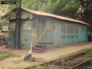 Домик из электровоза.jpg