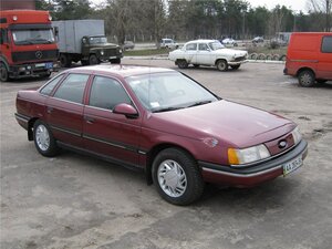 Ford Taurus G1.jpg