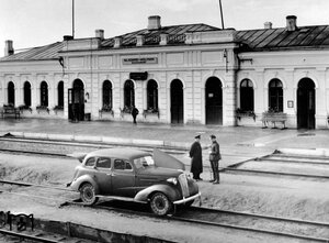 1942 Chevrolet Inspektionswagen in Wladimir-Wolynsk.jpg