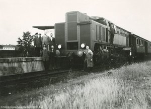 Deutz9_Deutz_Diesellok_Bf_Neuss_5_Mai-16_Juni_1937_S.jpg