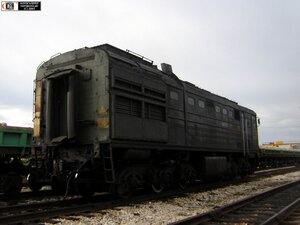2ТЭ10Л-571_ст.Инта-1_коми21.06.2007.jpg