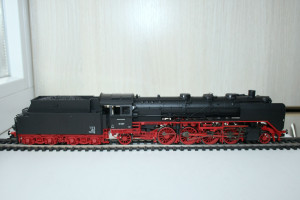 BR41 со стороны машиниста, фабричные таблички отсутствуют, т.к. паровоз &quot;послевоенный&quot;. Этот номер был построен Круппом.