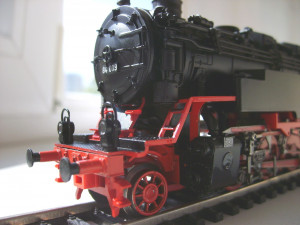 Передняя часть локомотива.