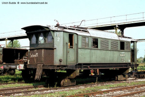 Ну и, весьма грустная картинка утилизации 193 001 на кладбище локомотивов ремонтной мастерской Munich-Freimann. Как по мне, ожидаешь другой участи для самого первого локомотива культовой серии.