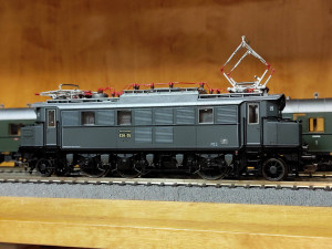 P21014-173455.jpg