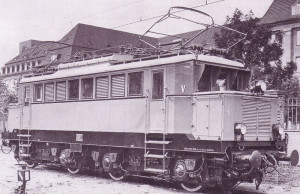 Испытательный локомотив Е 44 001 на заводе SSW в Берлине (1930 год)