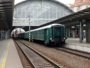Вагони на головному вокзалі Праги