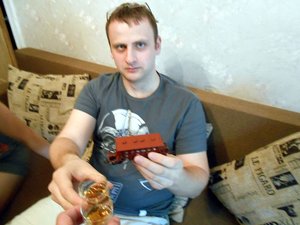 Счастливый именинник)))