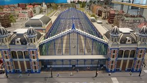 Шикарный макет вокзала Келлети