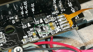 Piko52747_pcb2cc.jpg (424.61 Кіб) Переглянуто 7297 разів Випаюємо резистор зі сторони кабіни