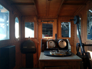 E69 01 cab.JPG (147.47 Кіб) Переглянуто 335 разів Кабина Е69 01